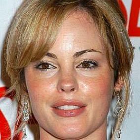 facts on Chandra West