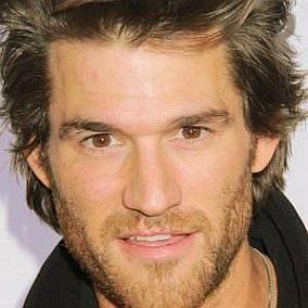 facts on Johnny Whitworth