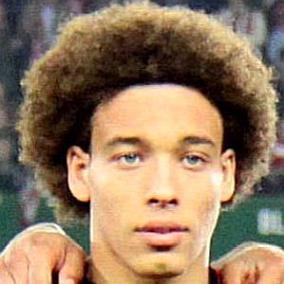 facts on Axel Witsel