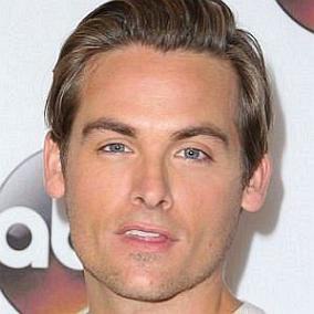 Kevin Zegers facts