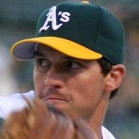 facts on Barry Zito